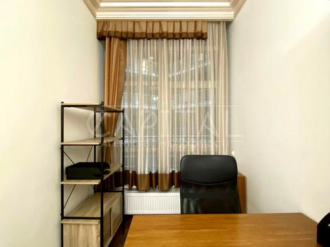 комерційна за адресою Київ, Євгена Коновальця вул. (Щорса), 36Д