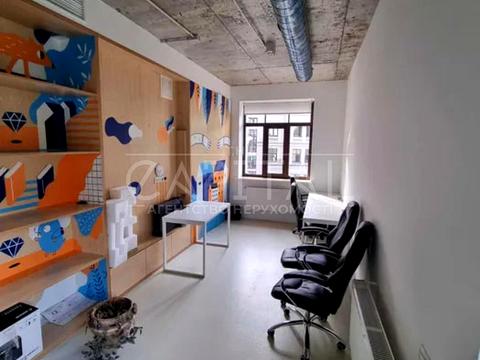 комерційна за адресою Київ, Воздвиженська вул., 51