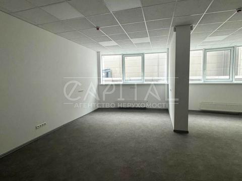 комерційна за адресою Київ, Берестейський просп. (Перемоги), 26