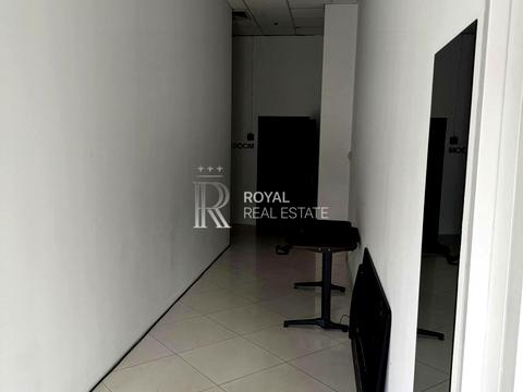 коммерческая по адресу Львовская пл., 8