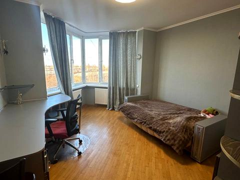 квартира за адресою Салютна вул., 1-Б