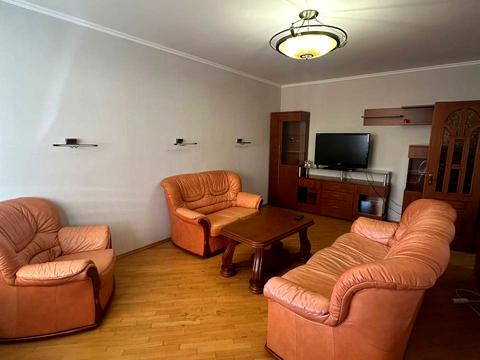 квартира за адресою Салютна вул., 1-Б