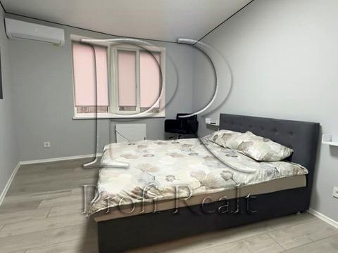 квартира за адресою Щаслива вул., (Будинок 20/10)