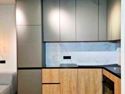 квартира за адресою Причальна вул., 10