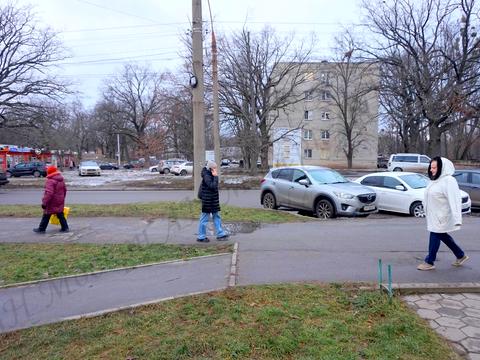 коммерческая по адресу Лесопарковская ул., 7а