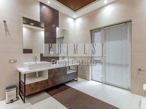 будинок за адресою Ватутіна пров., 1а