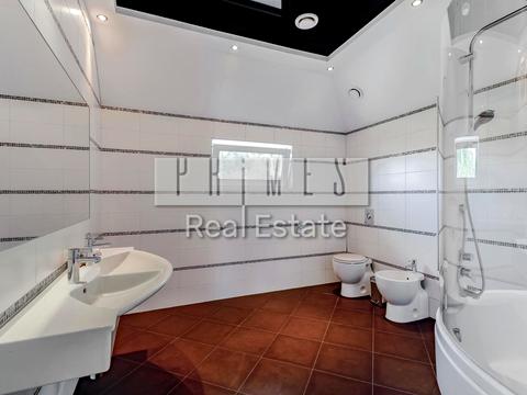 будинок за адресою Ватутіна пров., 1а