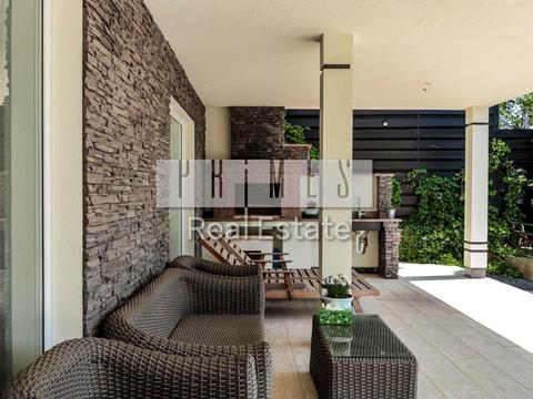 будинок за адресою Ватутіна пров., 1а