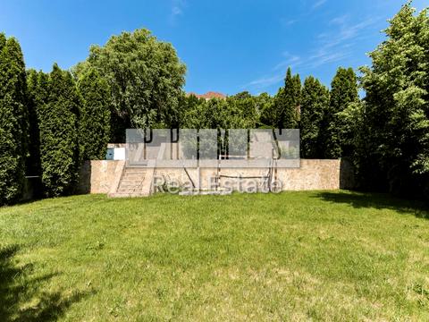 будинок за адресою Ватутіна пров., 1а