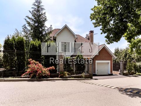 будинок за адресою Ватутіна пров., 1а