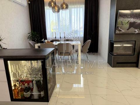 будинок за адресою Квітнева вул.