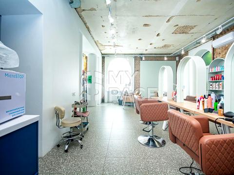 комерційна за адресою Джона Маккейна вул. (Івана Кудрі), 37