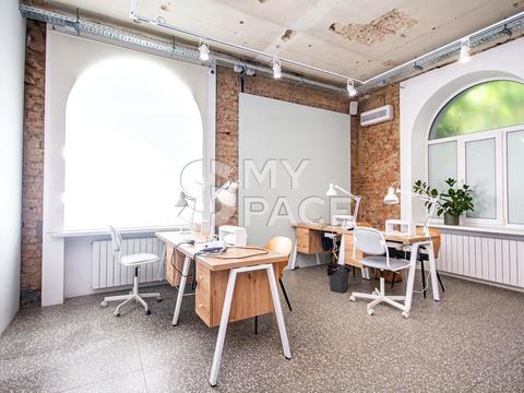 комерційна за адресою Джона Маккейна вул. (Івана Кудрі), 37