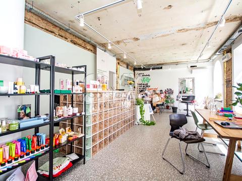 комерційна за адресою Джона Маккейна вул. (Івана Кудрі), 37