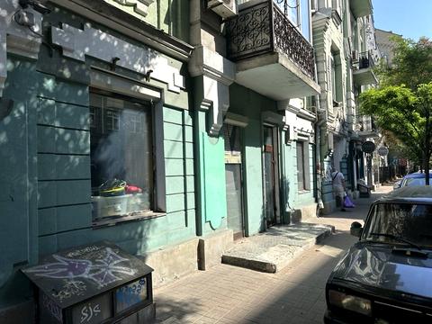 комерційна за адресою Київ, Шота Руставелі вул., 25