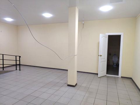 комерційна за адресою Заозерна вул., 17