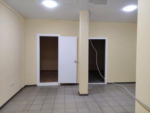 комерційна за адресою Заозерна вул., 17