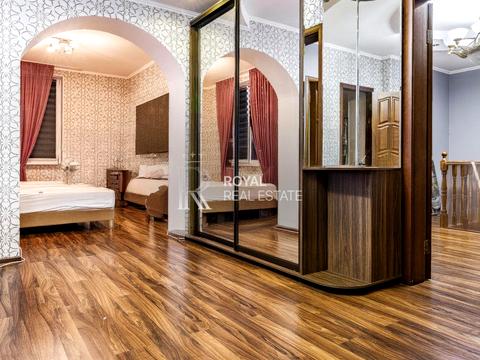 будинок за адресою Тодося Осьмачки вул. (Горького), 1