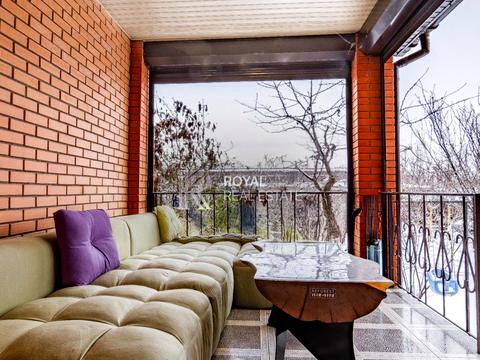 будинок за адресою Тодося Осьмачки вул. (Горького), 1