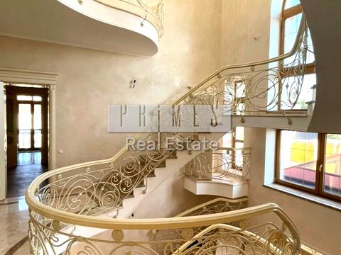 будинок за адресою Виноградна вул.