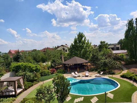 будинок за адресою смт. Обухівка, Чарівна