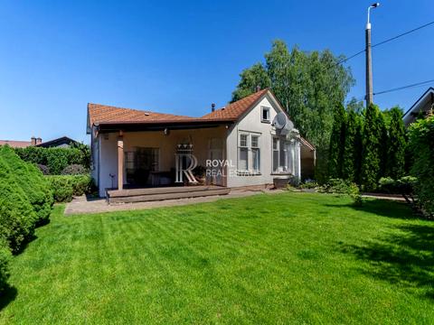 будинок за адресою Демидівська вул., 1