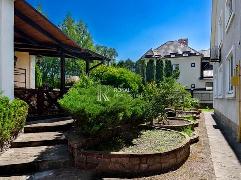 будинок за адресою Демидівська вул., 1