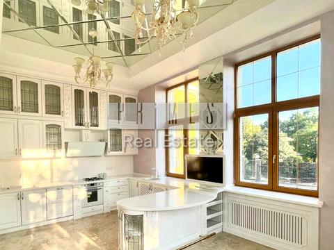 будинок за адресою Виноградна вул.