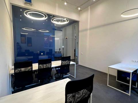 комерційна за адресою Сім'ї Стешенків вул. (Тимофія Строкача), 9а