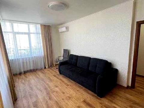 квартира по адресу Семьи Кульженков ул. (Дегтяренко Петра), 31-Б