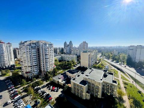 квартира за адресою Володимира Івасюка просп. (Героїв Сталінграду), 22