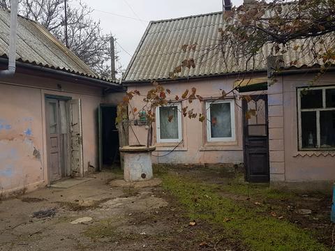 будинок за адресою с. Роксолани, Лугового