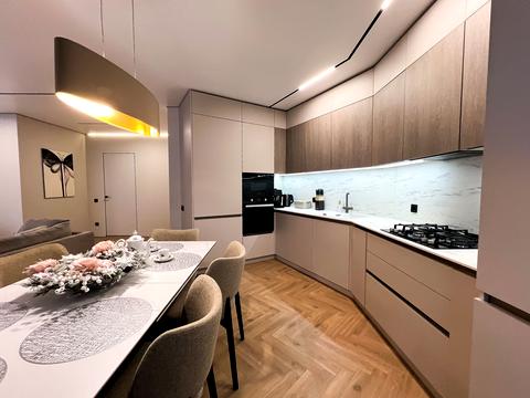 квартира за адресою В'ячеслава Чорновола вул. (), 5