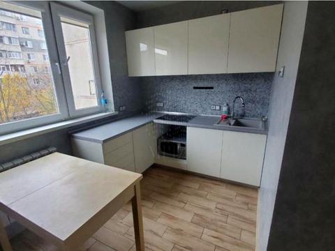 квартира за адресою Жасминовий бульв. (Петра Слинька), 5/1