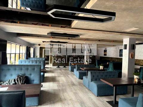 комерційна за адресою Бессарабська пл., 2