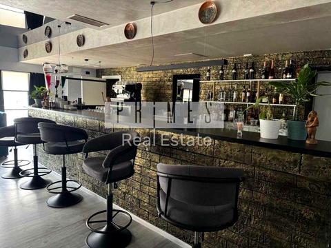 комерційна за адресою Бессарабська пл., 2