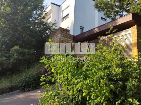 будинок за адресою Привітна вул.