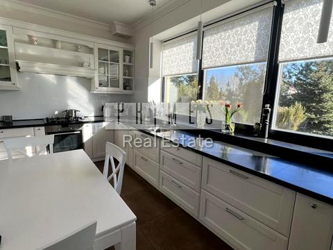 будинок за адресою Дачна