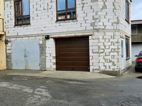 коммерческая по адресу Степана Бандеры просп. (Московський), 30