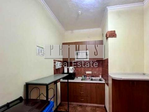 комерційна за адресою Велика Васильківська вул. (Червоноармійська), 72