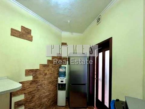 комерційна за адресою Велика Васильківська вул. (Червоноармійська), 72