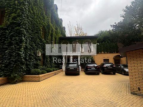 комерційна за адресою Київ, Жилянська вул., 97