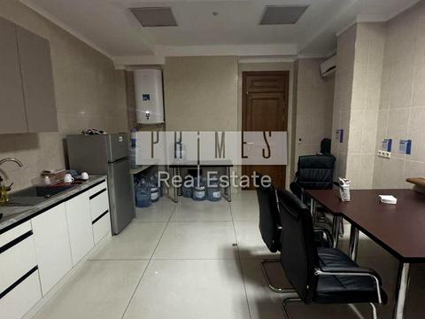 комерційна за адресою Київ, Жилянська вул., 97