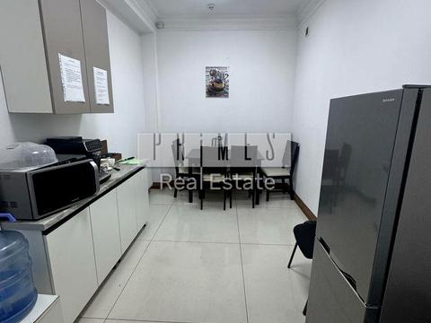 комерційна за адресою Київ, Жилянська вул., 97