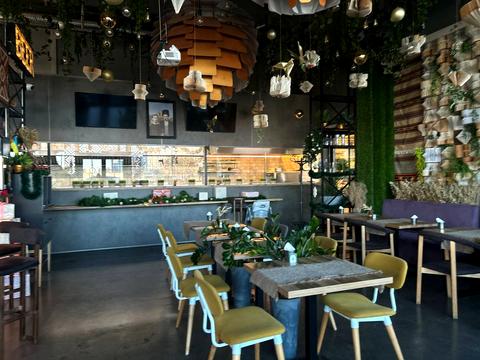 комерційна за адресою Одеська вул., 20