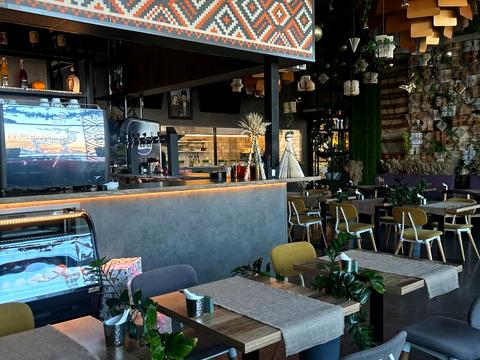 комерційна за адресою Одеська вул., 20