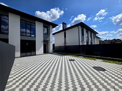 будинок за адресою Центральна вул.