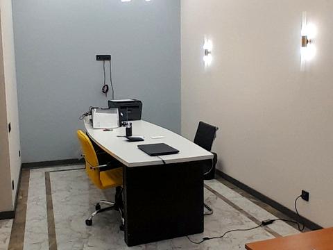 комерційна за адресою Перлинна вул., 9