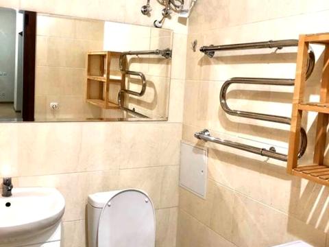 квартира за адресою Гната Хоткевича вул. (Червоногвардійська), 8