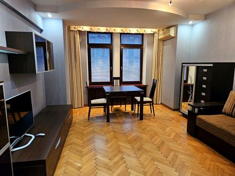 квартира за адресою Харків, майдан Конституції пл., 2/2